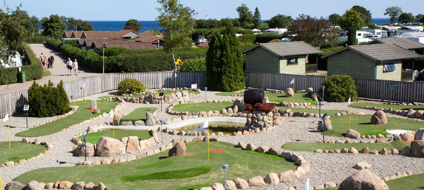 Minigolf på Gammelbro Camping