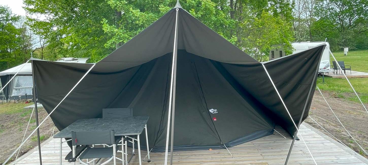 Lukket MOJN telt på Krusaa Camping