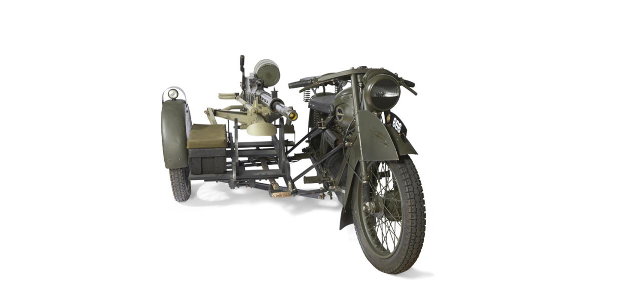100 års udstilling på Sønderborg Slot - Nimbus motorcykel med maskingevær