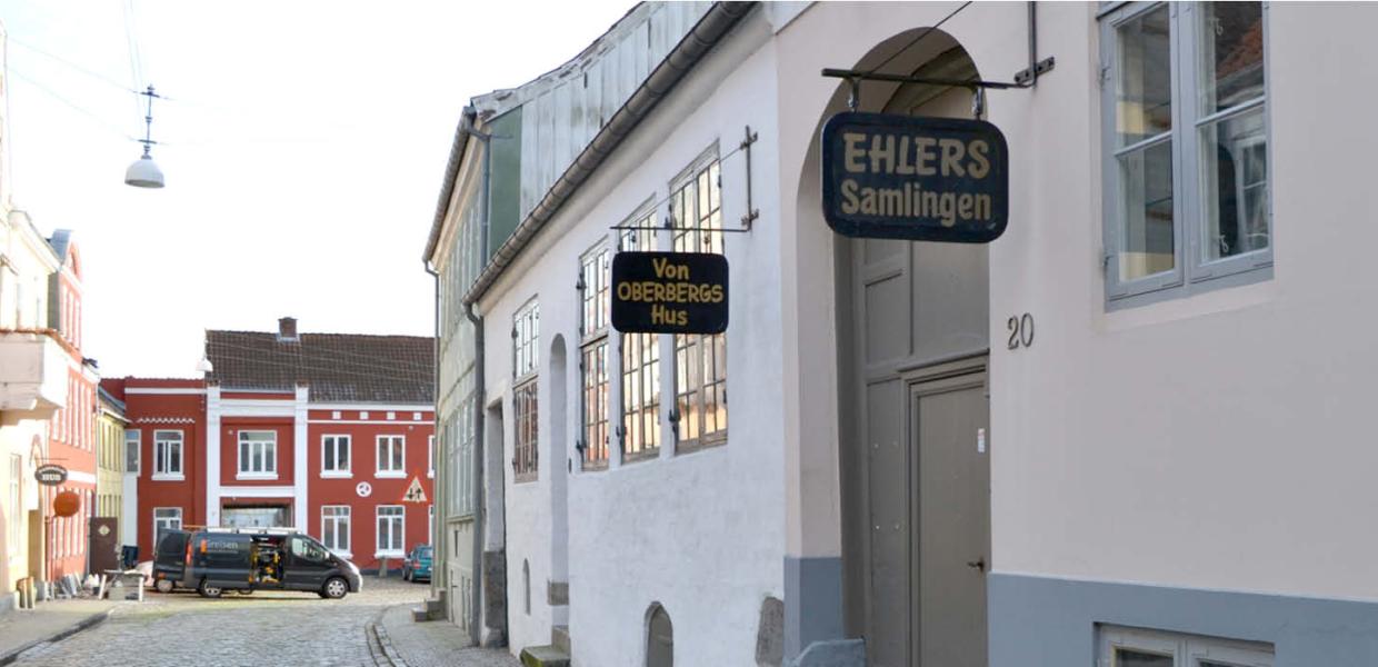 Indgangen til Ehlers Samlingen og Von Oberbergs Hus i Haderslev