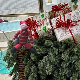 24. december: Kedde med julegaver ved poolen på Enjoy Resorts Rømø